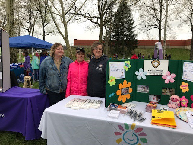 GreeneCoPH's tweet photo. Several of our employees participated in the local #MarchofDimes Walk recently as part of team #GreeneCounty Friends & Family. Our #EarlyIntervention & #HelpMeGrow programs were well represented with a table! #HealthyBabies #MaternalChildCare #CHIPPriority #GCPH https://t.co/g0X1dDTf6B