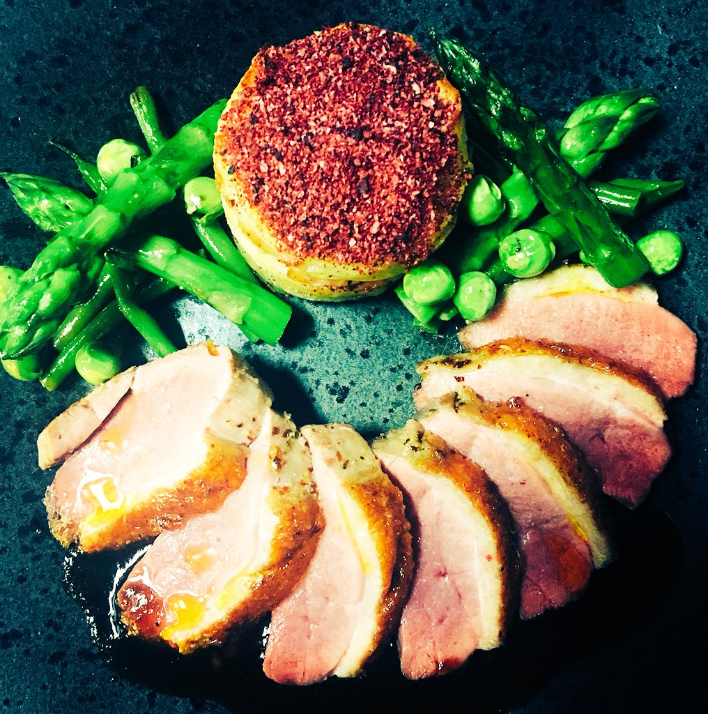 nutsfood's tweet photo. Another cracking #FullHouse  #NuttersMasterclass today @NuttersOfficial 
Seasonal produce 
First Thursday of each month https://t.co/fv1qfKQQC5