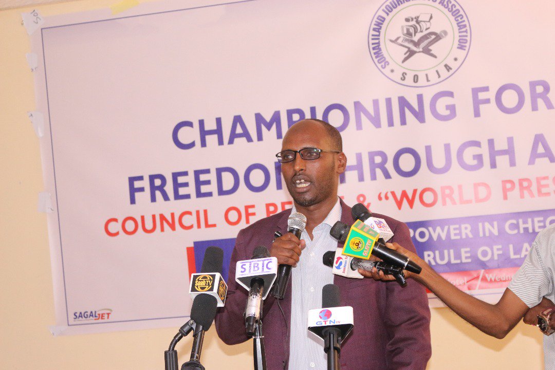 YahyeXanas's tweet photo. SOLJA organized Event for Innaguration for World Press Freedom day on 3rd May 2018 Attended by Ministries, prosecutors, Justice sector, Human right Org. &amp; Media to discuss Theme: *Keeping the Power in Check* &amp; Ending impunities against media violations.
@solja @GuleidJ https://t.co/1p3T4c2Z4x