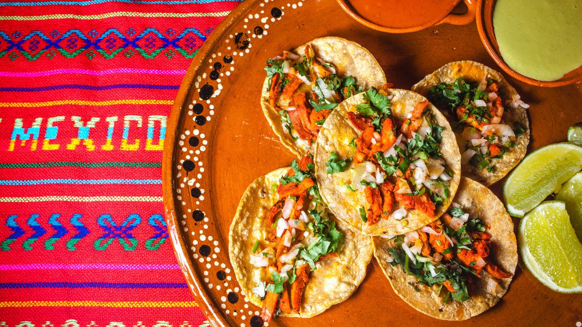 wanderlust2322's tweet photo. Este mes de mayo nuestra ruta gastronómica México tiene un 20% de descuento!!! #NoTELOPIERDAS #GASTRONIMÍAMÉXICO 🌯🌮🥙🍸 https://t.co/CfrudXyth1