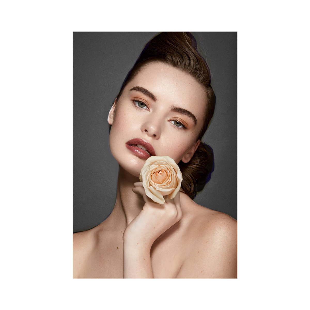 BrandonLiberati's tweet photo. #vintage beauty 🌹
#hair by #BrandonLiberati using @RandCoHair #skyline #control, a @MasonPearson brush & @theouai #memorymist @EnzoMilanoPro iron
#makeup by @bethfollertmakeup
#model @livifreeman
#photographer @visualvampire
#beauty #flower #glamour #glam #oldhollywood https://t.co/Q1tCQ5CqQw