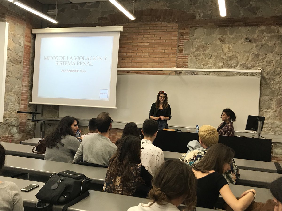 UPFeMale's tweet photo. Estem a punt de començar la xerrada “Mitos de la violación y sistema penal” a l’aula 40.101 !! https://t.co/q0uQPYKM39