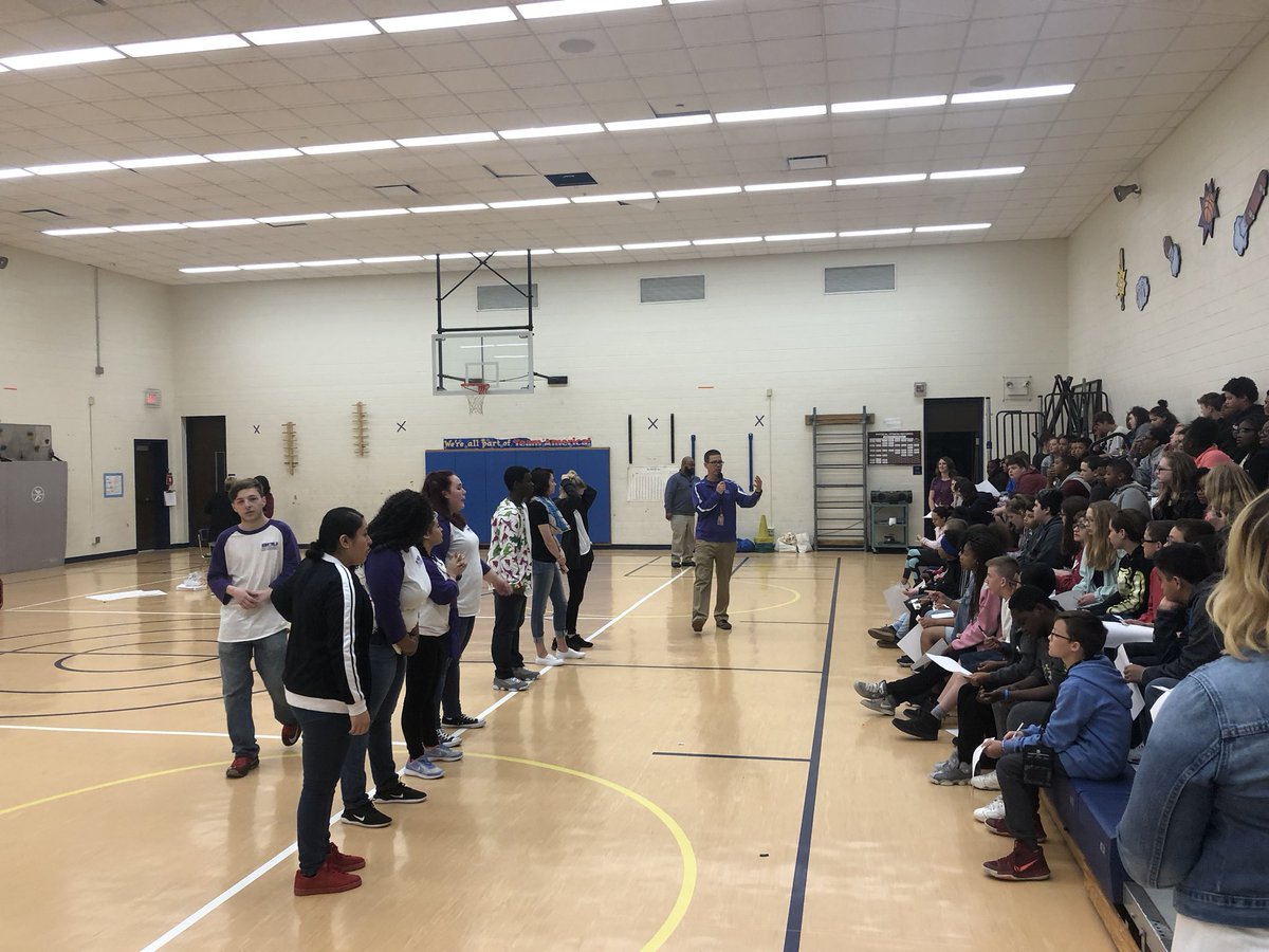GregAClouse's tweet photo. Students share the benefits of getting one of the 4 majors at BDU! @BDU_Scholars @chapelglen #wearewayne https://t.co/WBpB04jXIv