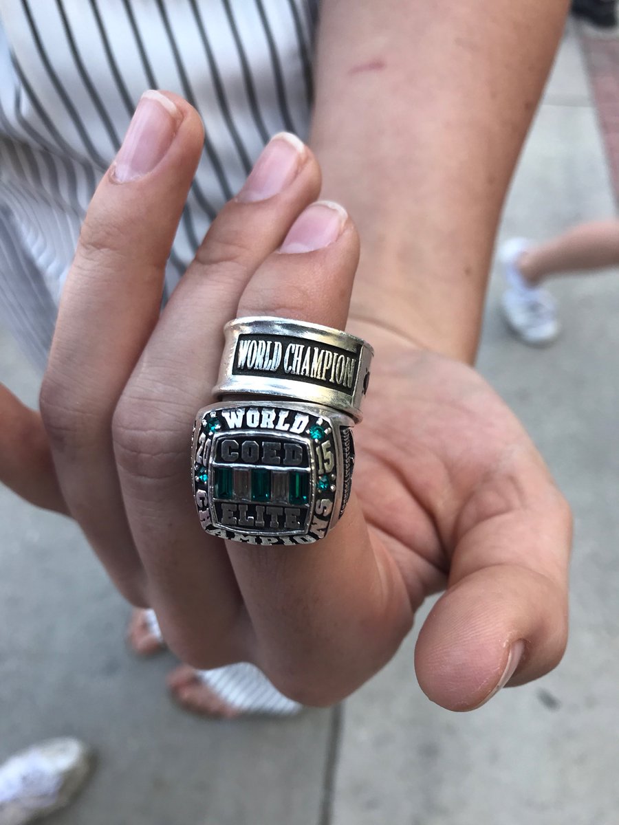 CSSharksToronto's tweet photo. Our wildcats just performed at HP and found these... please share this post so they can get back to the owner. #summit2018 https://t.co/3X18maOX97