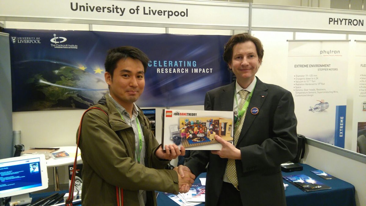 QUASAR_6roup's tweet photo. The winner of the first ever #Surfatron World Championship at #IPAC18!
The game has been designed to demonstrate the concept of #plasma acceleration - a novel technique that forms the basis of a new #accelerator facility designed by #EuPRAXIA #H2020 #EU https://t.co/C9LFubxrCe https://t.co/6pXCpjtS8x