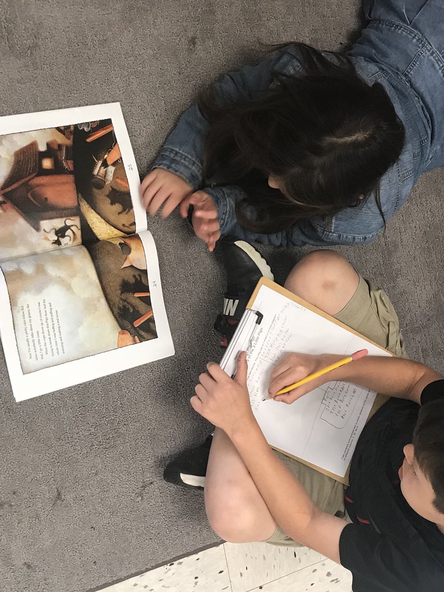 SCESWildcats's tweet photo. Students in Ms. Odom’s class have the option of either using a t-chart or Venn diagram to compare and contrast their observations of a traditional fairytale to the fragmented version. https://t.co/7HPVN5JtT8