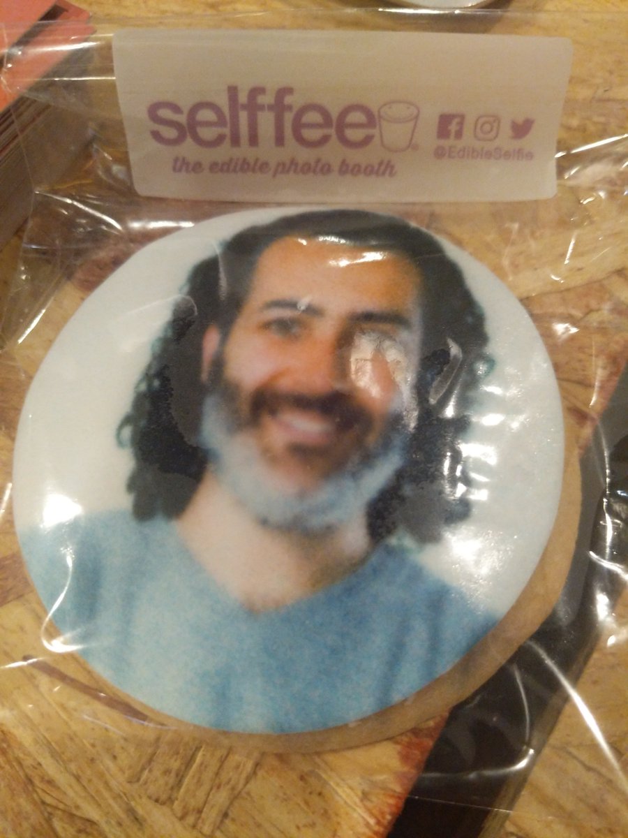EdibleSelfie's tweet photo. @AdRoll come find your cookie booth B-110 #CollisionConf https://t.co/QJ3TURLvh7