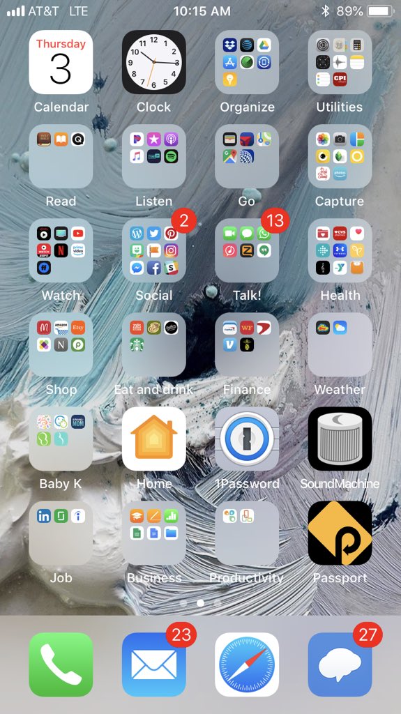 LeliaKate's tweet image. I’m one of those people who hate red notifications on my screen. I prefer all clear. This is what I came out of a meeting to find this morning. I might have to rethink my entire life. #toomanynotifications #redflag