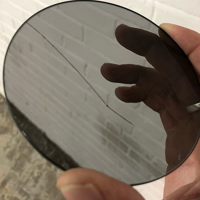 SiGrayUK's tweet photo. Well dam, this isn’t supposed to have a crack in it 😩😩 https://t.co/UtkOqFHCTt