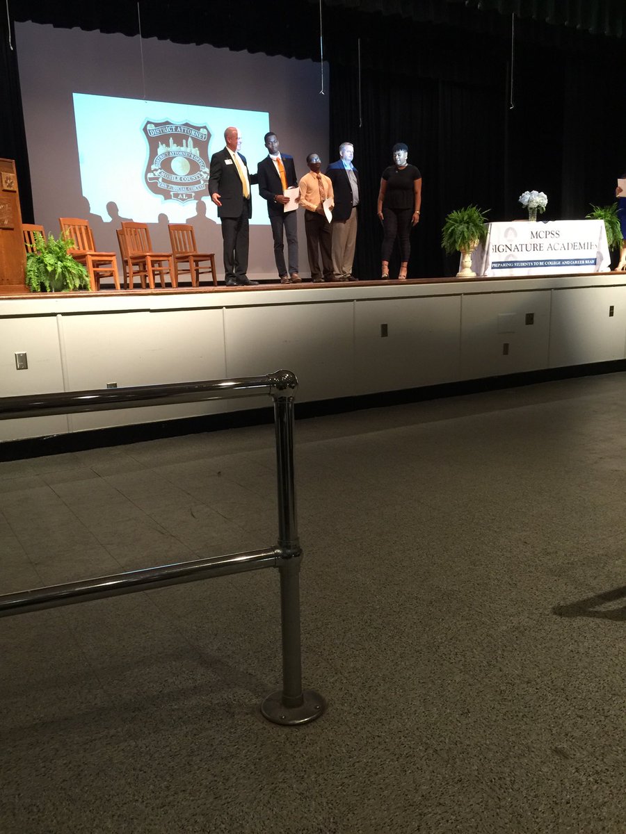 Mobile County District Attorney’s Office has several student interns. Outstanding!!