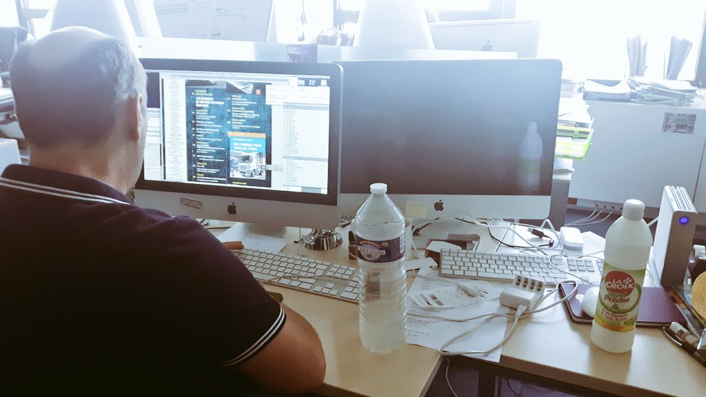 Après 932 bouclages de l'<a href="/OThebdo/">OThebdo</a>, notre graphiste <a href="/dd2lion/">Victor de Nikita</a> part vers de nouvelles aventures... Bonne route David🖒👏