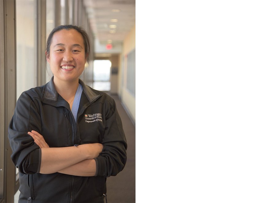WashUSurgery's tweet photo. Congratulations to @WUSTLsurgres PGY III @square_knot Jennifer Yu on winning @Surg_Education #SEW2017 Outstanding Resident Teacher Award!!! https://t.co/V1ukejEYYk