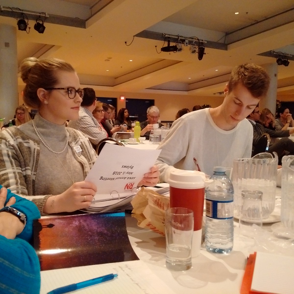 JaydenMeville's tweet photo. Cute photo of @TrisDigs and I @ our FIRST EVER SRNA AGM!!!!  @SRNAdialogue #next100years #SRNAconf2018 #studentnurseleaders @CNSA1 thx @JuneLeila1 for the candid! https://t.co/J5od7i4QPV