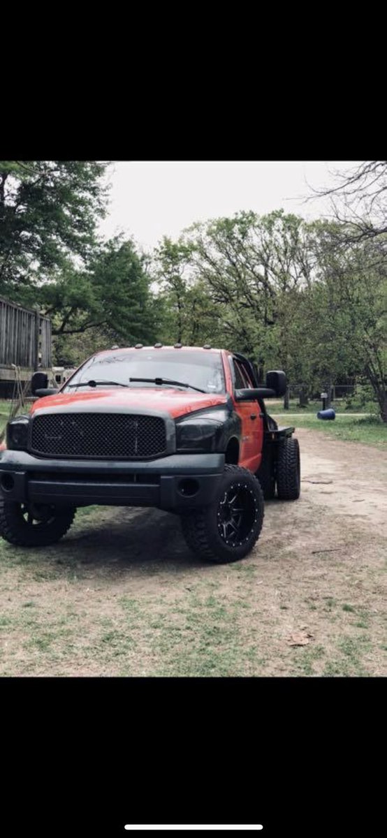 kenny_martin16's tweet photo. the new new is sexy ๐๐
#cummins #diesel #dodgediesel https://t.co/dFV5tlrpEU