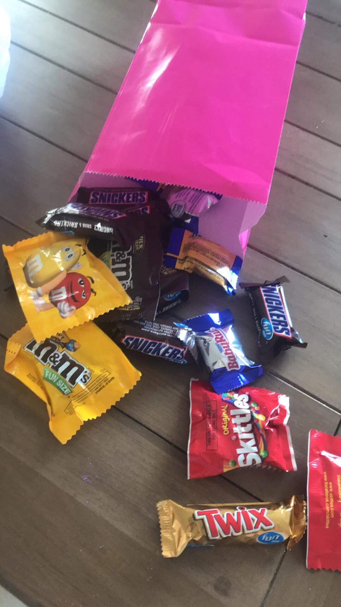 Thank you <a href="/RU_SigDelts/">Sigma Delta Tau</a> for the candy!!! Good luck with finals!!! 💜💜💜