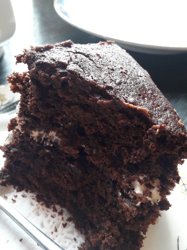 They've got beetroot and chocolate cake in <a href="/LindleysCafe/">Lindley's Cafe</a> My favourite. #yum #Lindley