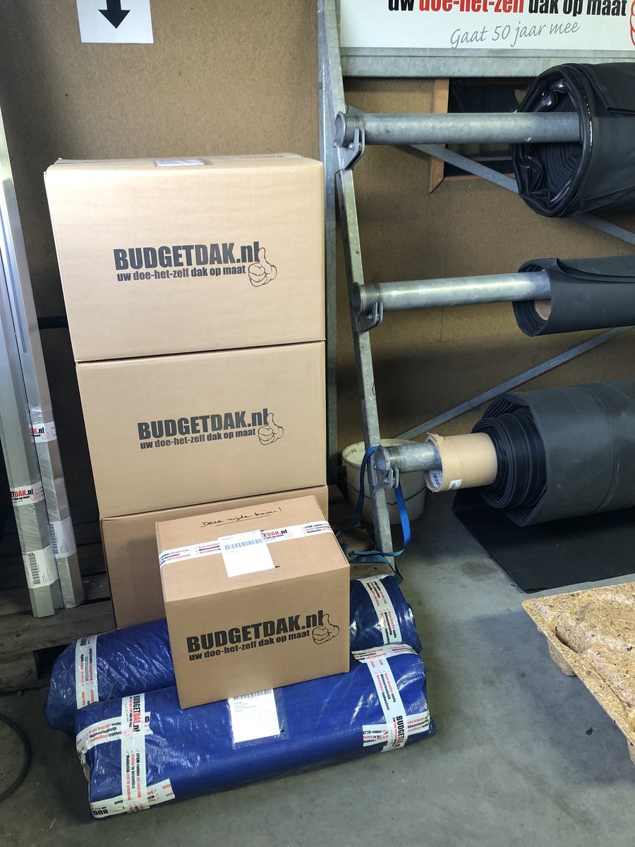 Budgetdaknl's tweet photo. Kleine #EPDM bestelling? De pakketdienst levert dit meestal de volgende dag al bij je af. https://t.co/86jFfIAs5C