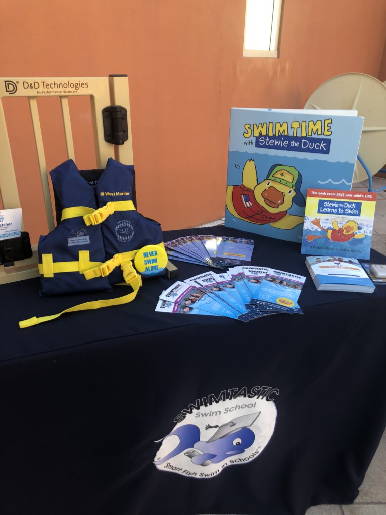 HealthyKidsCC's tweet photo. Thank you Kathryn Marsh from  @Fox4 for helping us to kick off #watersafetymonth in #SWFL and encouraging familes to be #watersafer #learnhowtoswim  @SwimtasticSWFL @poolsafely @stewietheduck #swim #nationalwatersafetymonth #waterwatcher #neverswimalone https://t.co/OKEC6Wvidw