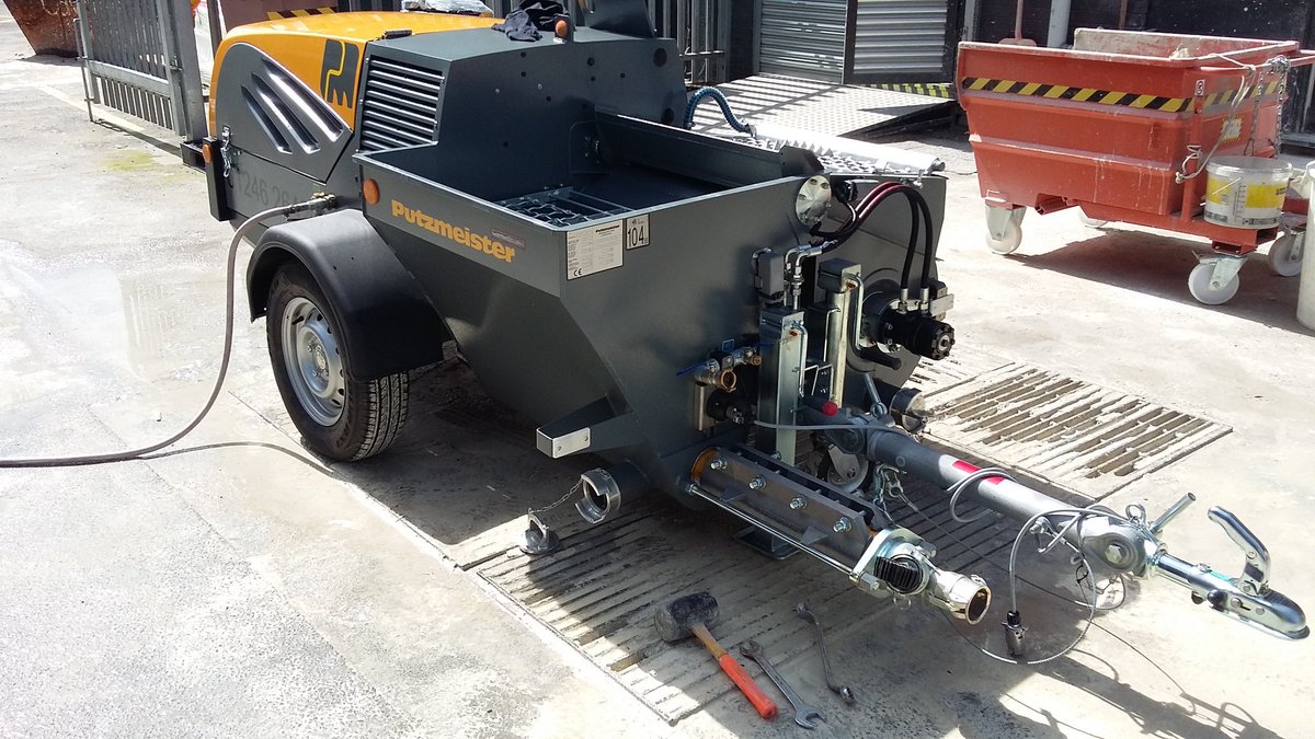 Rob13167's tweet photo. Thanks to @Putzmeister today for delivering a brand you SP11to the Academy today. Ideal for pumping weberpral M. @SGWeberUK @SaintGobainUK #machineapplied https://t.co/XnTzskCblm