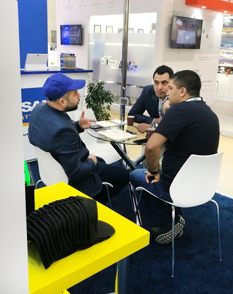 esanaku's tweet image. Pozitif Enerjimizle Automechanica Dubai Fuarındayız.

 #dubai #automechanicadubai #dubaifair #dubaifairs #esanaku #energyaku #vegaaku #positiveenergy