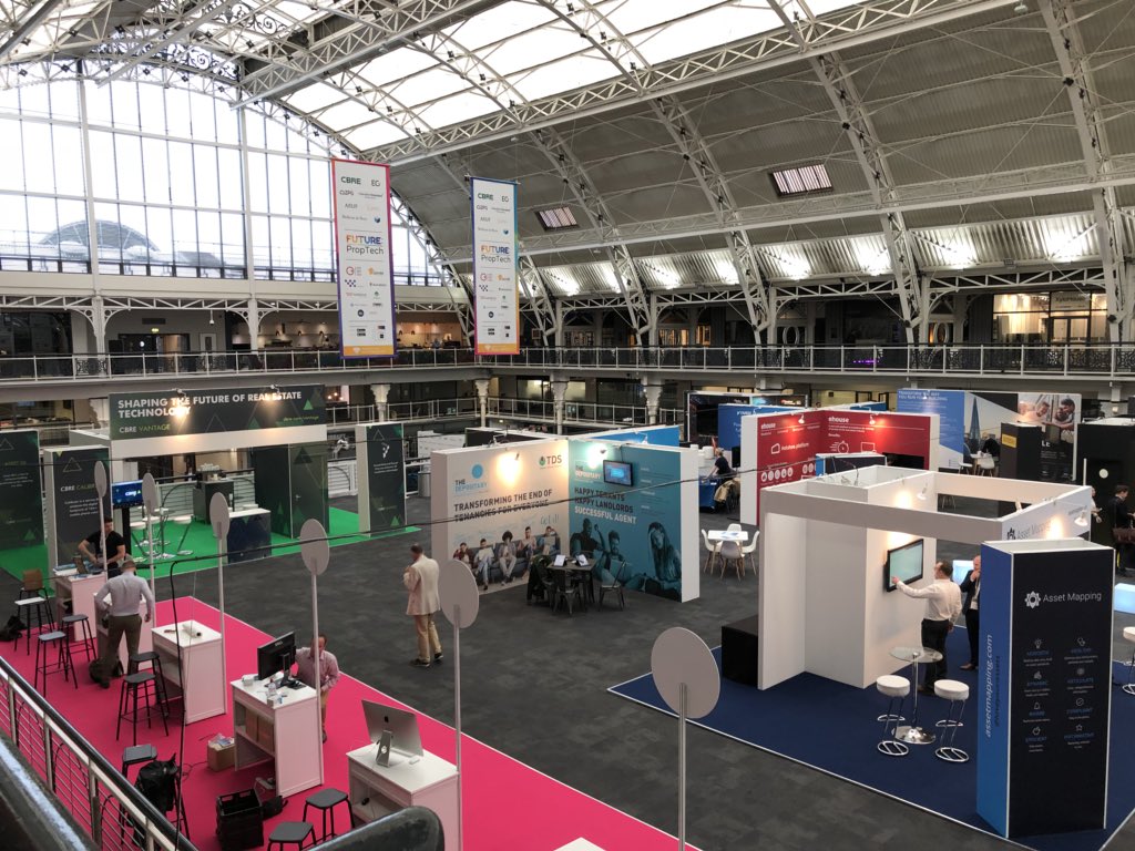 KristjanByfield's tweet image. A huge thanks to the whole team @_futureproperty - Gary, Charlotte, Lori &amp;amp; Rich for a fab event &amp;amp; a fab day! Job well done- already looking forward to what’s in store next year! #proptech18