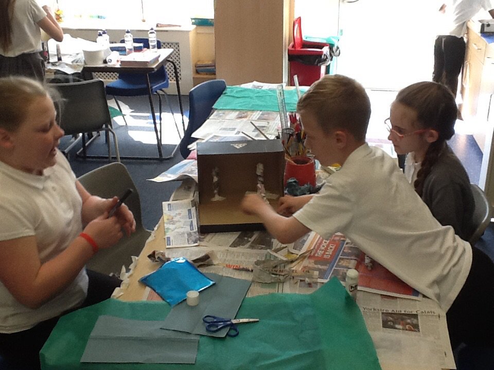 Windmill5P's tweet photo. Here's a sneak peek at our story boxes to go alongside our English book- the Lion, the Witch and the Wardrobe. The children are showing amazing creativity and teamwork! #musicfederation #lovereading https://t.co/VZ000jvfi3