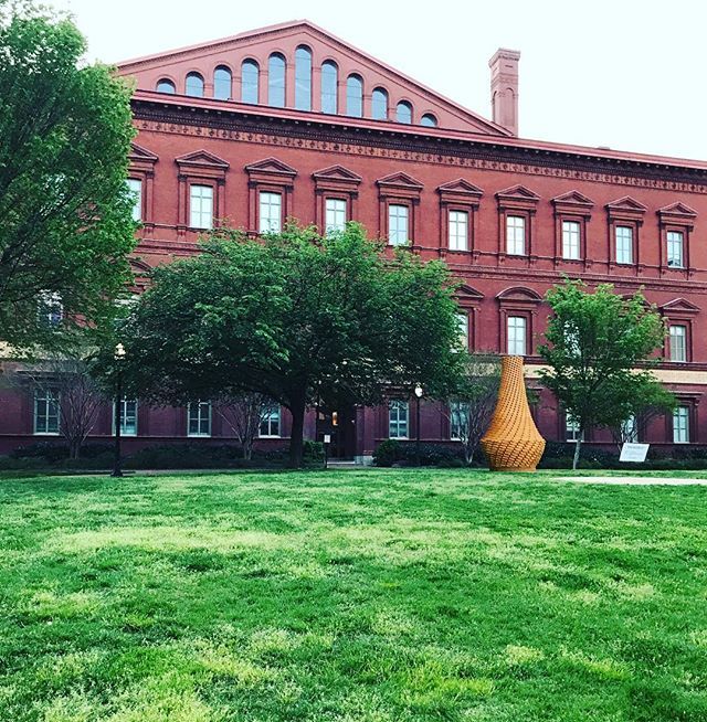 tre0808's tweet photo. Early morning walk with #yipandyap #maxandmyles #yorkiesofinstagram #buildingmuseum #downtowndc https://t.co/1So7xP3z4S https://t.co/XcekFRVyZM