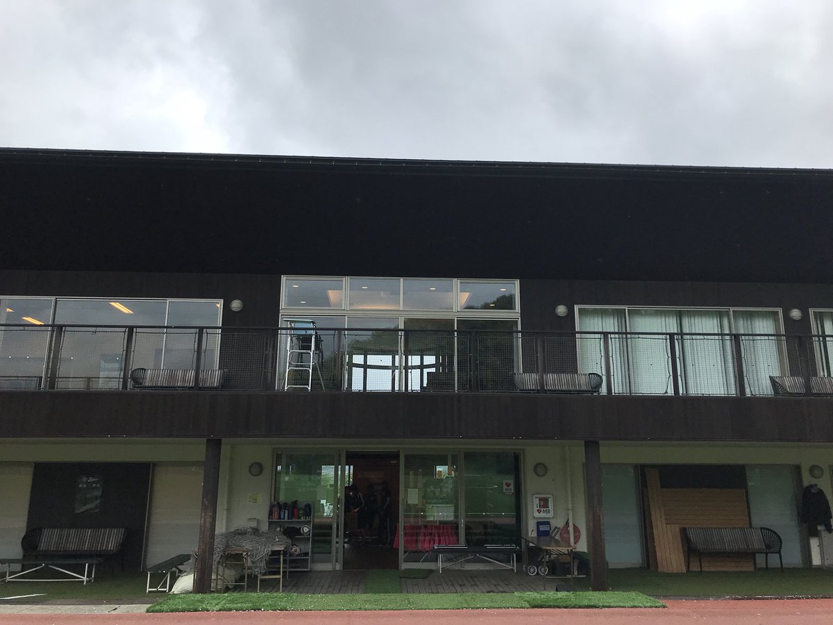 北陸大学フィオリーレ Twitterissa 本日は北陸大学サッカー部全体で地域の清掃活動とbbqを行いました 女子はクラブハウス内を中心に清掃しました 日々関わらない人達ともコミュニケーションを取れたのでとても良かったです