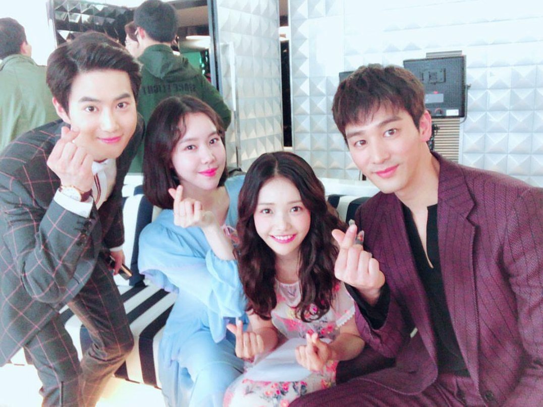 DcRFq0OVAAA8hXd.jpg:large