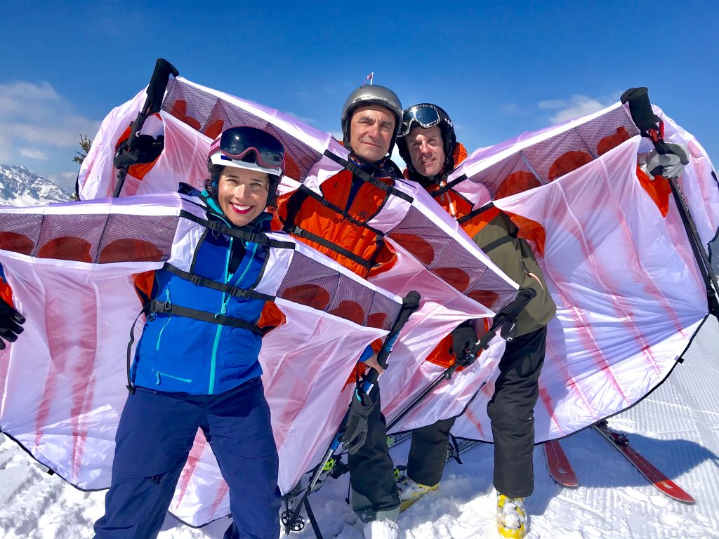 RadioMontBlanc's tweet photo. [#TestéApprouvé]
Vous connaissez le #Wingjump ?
Jessica a rencontré Marc Dejey, le concepteur et inventeur de la #Wingjump et Laurent Chaudet, testeur et metteur au point ⬇
Et bien évidemment elle l'a testé 😉
https://t.co/TCyC6MWvMt https://t.co/GdNBBK1OBI
