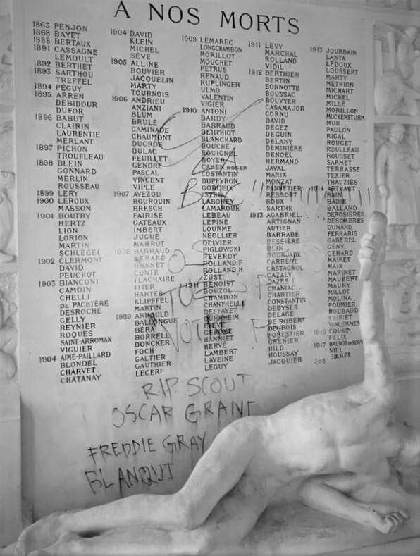 gdarrieussecq's tweet photo. Le monument aux morts de l'ENS a été souillé cette nuit. La mémoire de ces anciens élèves, femmes et hommes, qui ont le courage de s’engager dans la Résistance et de donner leurs vies pour la liberté ne méritait pas autant de bêtise et d’ignorance. #ENSOccupation https://t.co/kZ000Y6Czj
