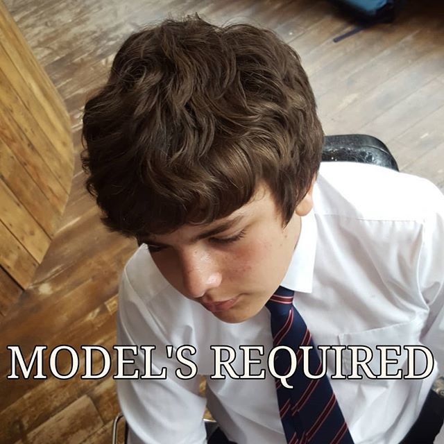 MaxOliverMH's tweet photo. MODEL'S REQUIRED 
If anyone fancies coming in and having their haircut with one of the MaxOliver team on the up and coming Sunday morning and Wednesday evenings. Please dm us with your name and number.. LONG AND SHORT HAIR NEEDED! There will be no charge… https://t.co/jdGmuDsSCv https://t.co/waaiQcGjwr