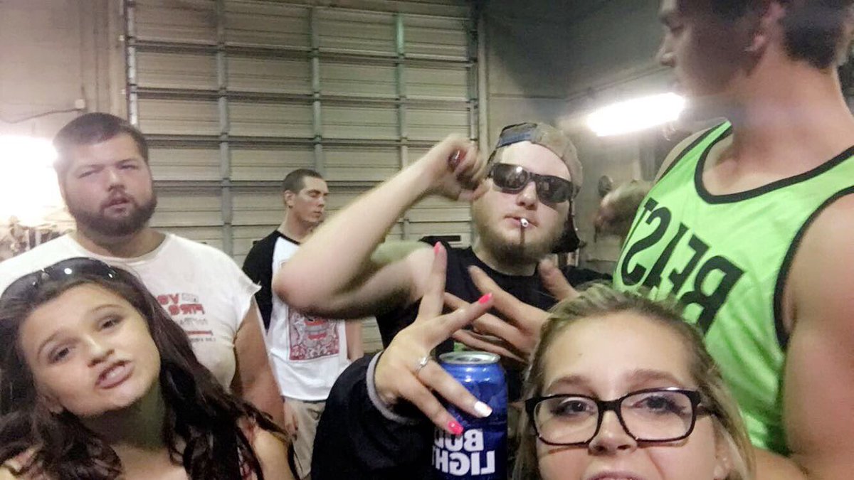 lindsnicole0614's tweet photo. Happy birthday bud💙💙 we love and miss you lots 👼🏼 raise some hell today 🤘🏼 #doitforroper https://t.co/v0qcJgFGhD