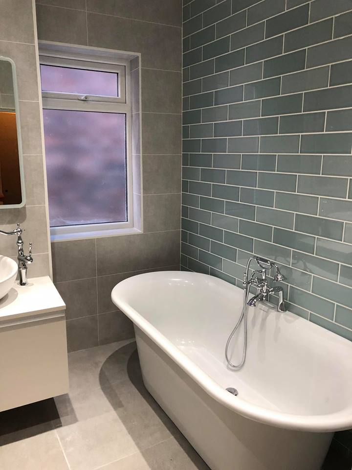 BathroomsJust's tweet photo. A complete transformation, from a very tired and dated bathroom, to a stylish and luxurious bathroom that will stand the test of time. The Ashton & Bentley freestanding bath with Utopia taps sit perfectly in front of the Leaf wall tile.
#justbathroomswaterloo #cimentotiles https://t.co/1mxYyrGvWm