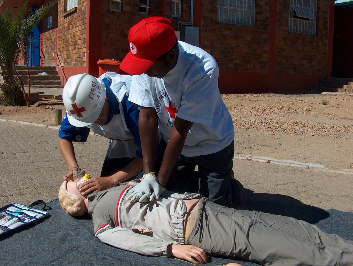 Basic First Aid seeks to equip the lay person with the basic skills needed to effectively provide first aid, both in case of minor injuries or illness. Do your first aid training with #NamibiaRedCrossSociety #FirstAidSavesLives