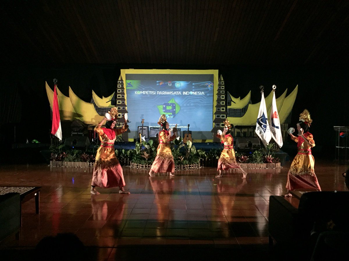 Dance Embun UniTel tweet media