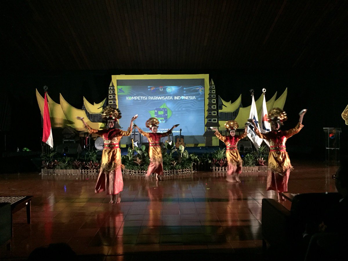 Dance Embun UniTel tweet media