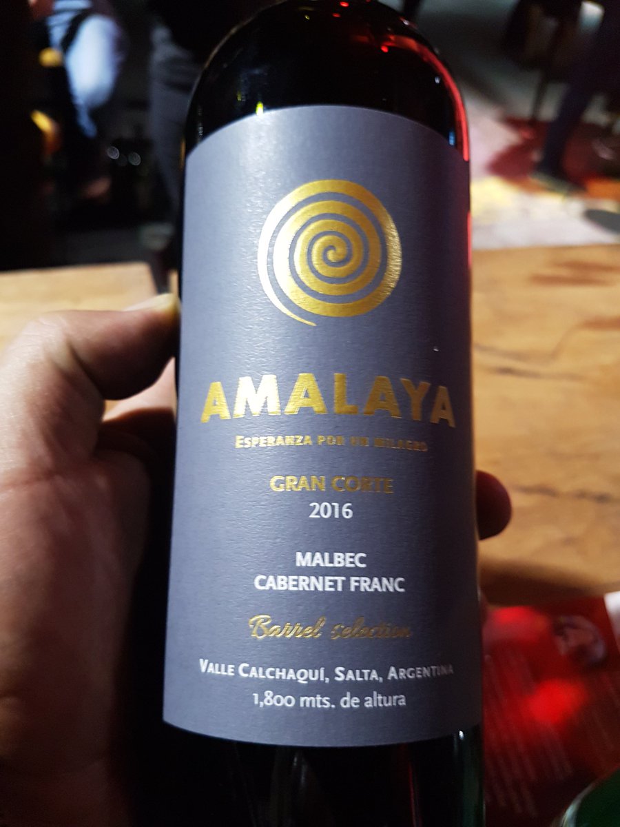lajuntavinos's tweet photo. Más sensaciones de una gran noche en @CCKonex disfrutando del @WineHackaton

#WineHackaton #EnjoyMalbec https://t.co/n65LEXYyUM