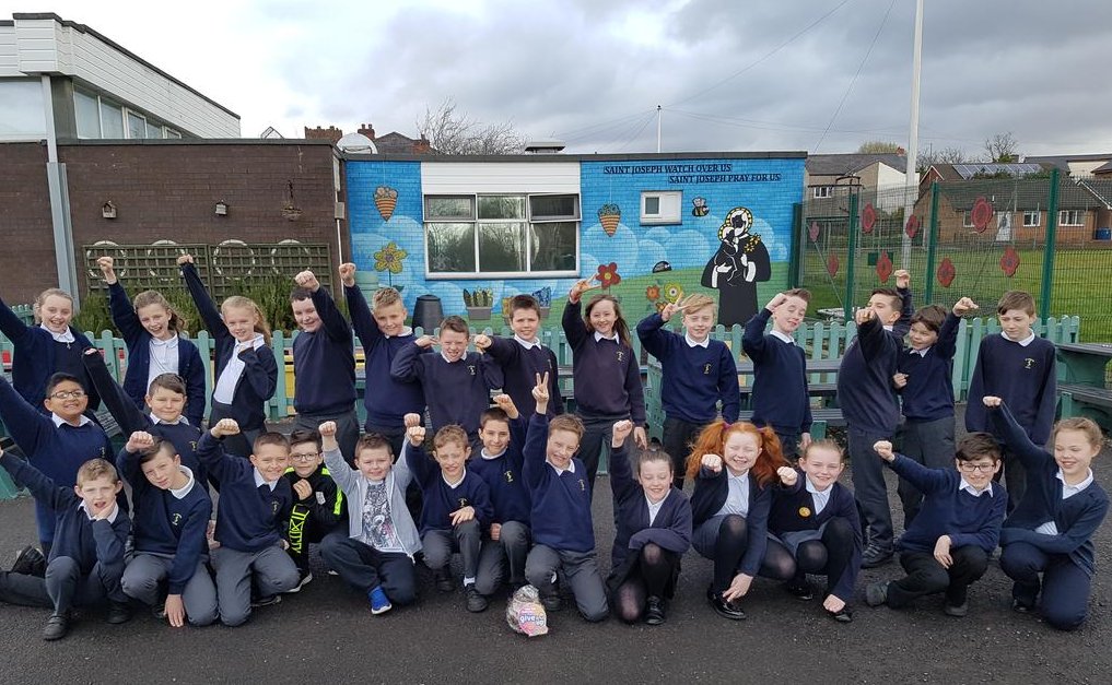 CAFODLiverpool's tweet photo. There has been some amazing fundraising going in within the Archdiocese of Liverpool from schools!

Here is @GreatCrosby school, and @Y5SJS @StJosephsLeigh who have all been a part of helping to fight hunger and malnutrition in Zimbabwe this Lent!

Thank you - you are all stars. https://t.co/Wqt5FGehIs