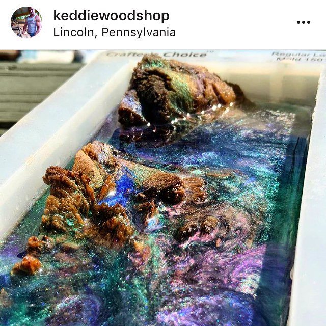 LazyGuyDIY's tweet photo. I don’t do a lot of reposts, but if you think the #epoxy trend has topped out, you haven’t seen @keddiewoodshop and the awesome projects he’s been working on. 
#woodworking #woodart #funwithepoxy #tastetherainbow #beautifuldisaster #makersgonnamake #pin … https://t.co/ke75TC0rjJ https://t.co/713XerE7PP