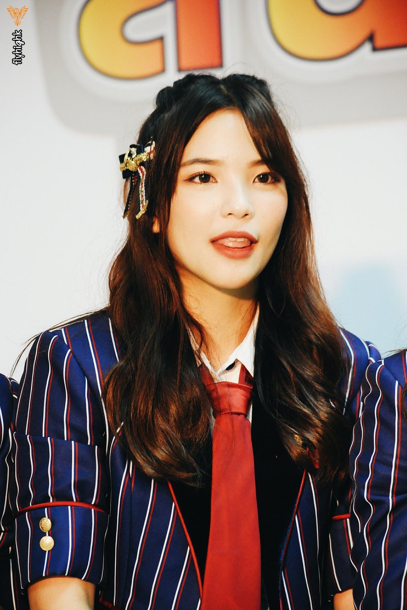 _flyhighK's tweet photo. คุณอรเชียร์อังกฤษ ~ 💙

#แถลงข่าวบอลโลก #เดลินิวส์ 
#OrnBNK48 #BNK48 https://t.co/fITOHdsU3n