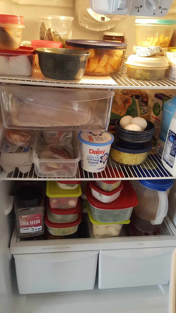trailswesttrad's tweet photo. Organizing your fridge will help you stay on track with healthy eating!! Fill it with whole fresh foods that are ready to grab and go for snacking and make meal prep easier! #HealthyLiving #mealprep #eatingwell #cleaneating #cleanyourfridge # diet #weightloss #healthyeating https://t.co/UEOBSc813N