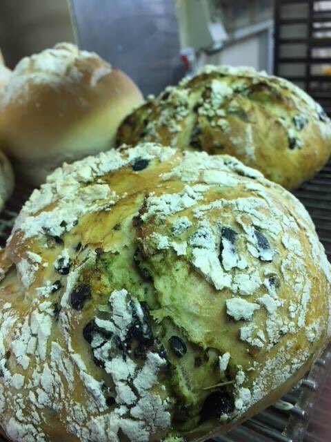 Clarks family bakers tweet media