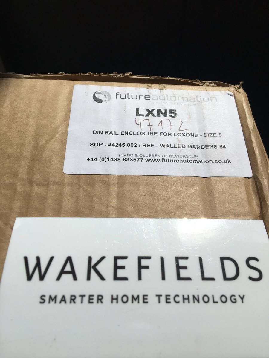Wakefields_tech's tweet image. Super special (large) delivery just landed in Newcastle. Ready to put together for more #northeast #smarthome installs @LoxoneUK @AutomatedTV #busybee #sunshine