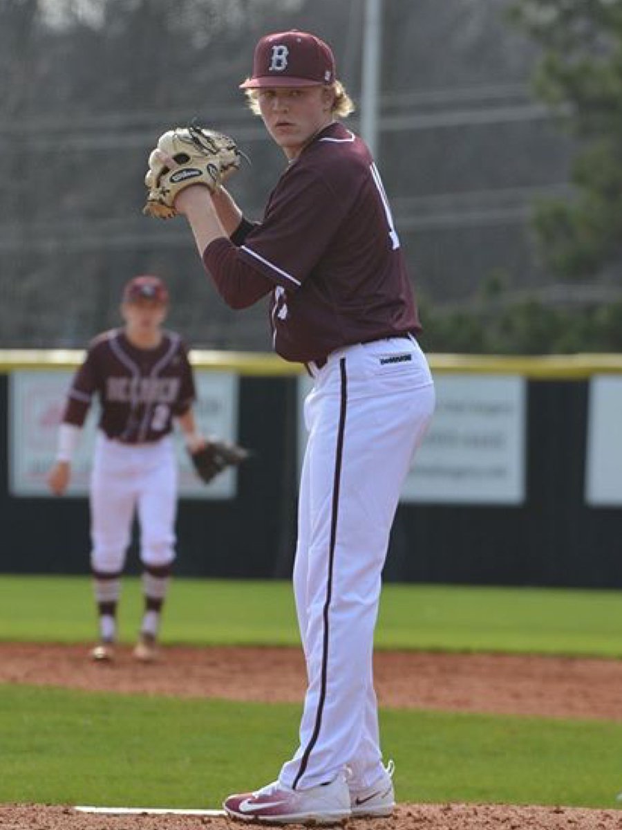 Very Happy 18th Birthday to Bearden Bulldogs ⚾️ Senior Pitcher CARSON MATTHEWS! 🐶⚾️ 🎂 
Carson has signed to play college baseball at Walters State ⚾️
Carson and his Bulldogs teammates open District Tournament play on Friday, facing the Heritage Mountaineers ⚾️