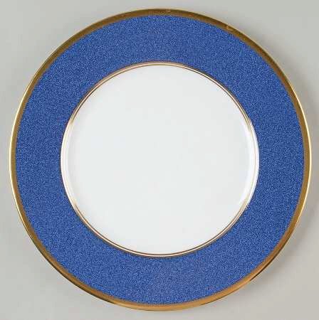 Excited to share the latest addition to my #etsy shop: Dinner Plate in Athlone Blue by Coalport etsy.me/2rhjMvl  #vintagedinnerplate #englishbonechina #athlonebluepattern #cobaltwhite24Kgold #etsy.com/shop/peekinthepines