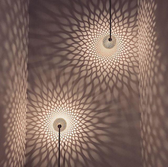 rosa_dogg's tweet photo. L I G H T is just a light - light &amp; shadow creates F O R M S  #light #texture #pattern #lightandshadow #lightfixture #lightart #sogani https://t.co/WZQaTdXmkc https://t.co/mKLbJoKKOg