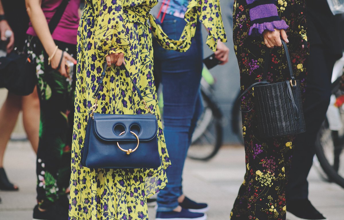 Spring has sprung in Copenhagen - it’s time to let out your inner colorful self! 🌸🌼 #cfw #cphfw