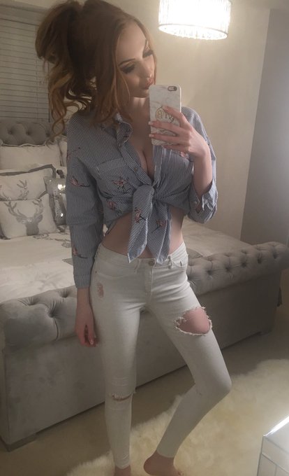 Hey Summer 👋🏻☀️ https://t.co/3ggmaXOmsc<a href="/tag/asswednesday"class="tags"><span>&#35;asswednesday</span></a>