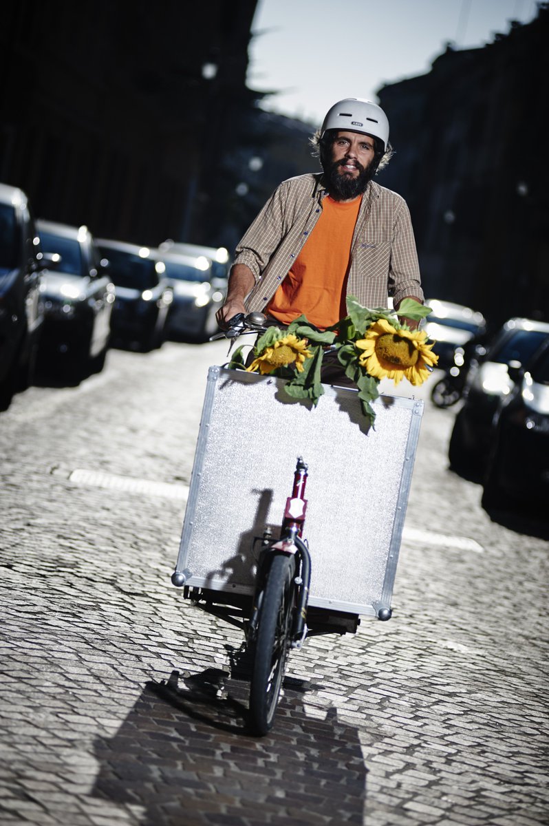 freight_tails's tweet photo. Developing freight actions in your city? Recommendation 7 from @freight_tails: 
Incentivise cycle logistics for the last mile.

Read more: https://t.co/tJSJEp1P5W … … @URBACT @CrossRiverPship https://t.co/HaGoo2MiHf